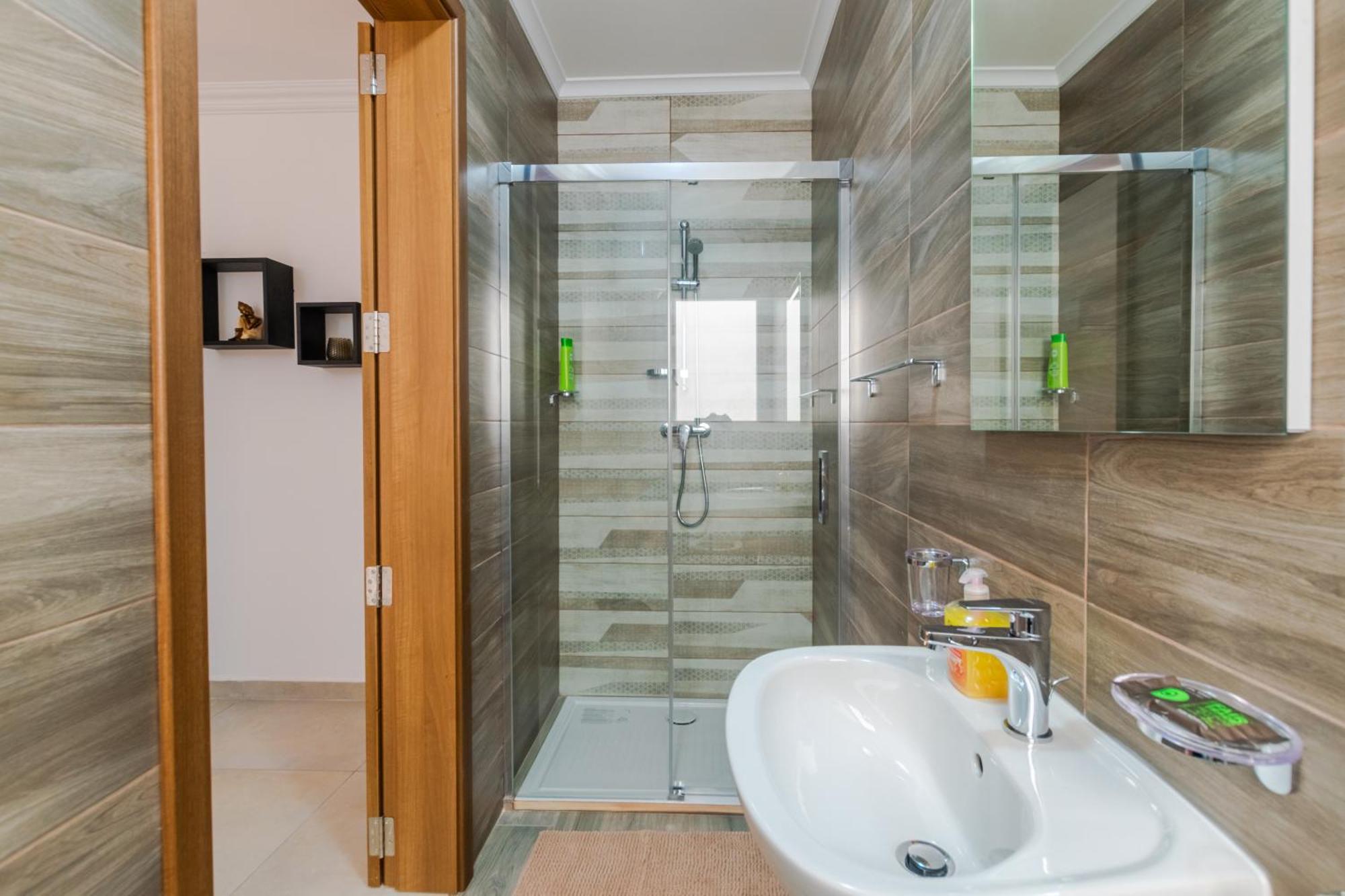 Spacious Brand New Apartment Hc Balcony 3 Bdr 2 Bth Bugibba خليج سانت بول المظهر الخارجي الصورة